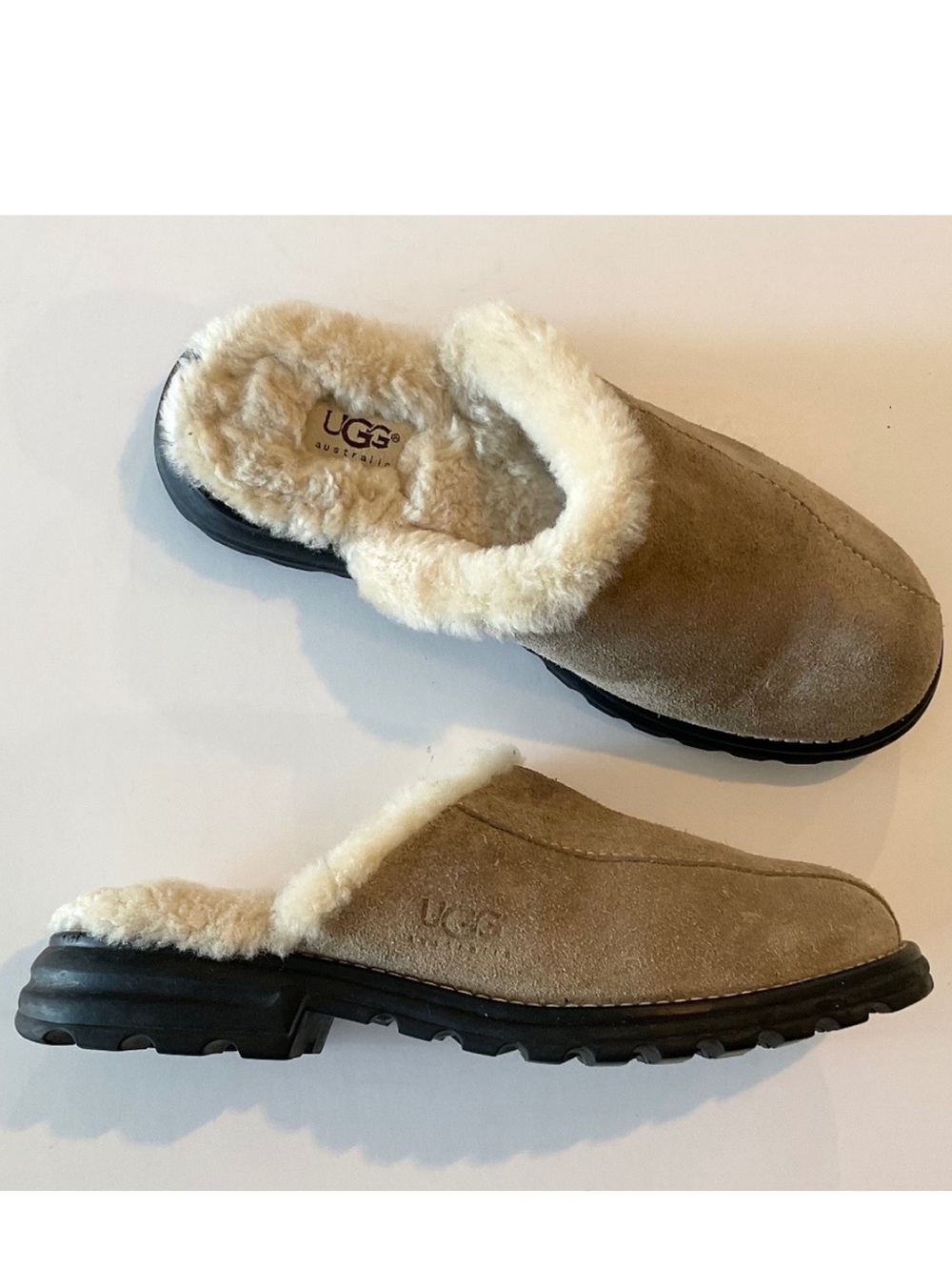 UGG Sheepskin Women’s Mules Tan Size 7
